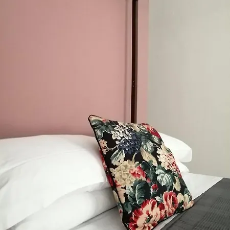 Palazzo Montagna Bed & Breakfast Grotte (Sicily)